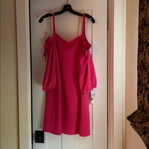 Brand new size 8 pink dress by Laundry
